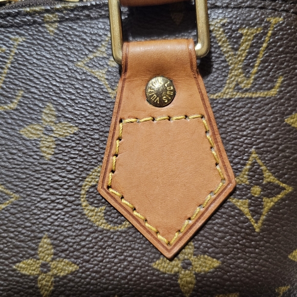 Louis Vuitton Monogram Alma Pm - Picture 10 of 12